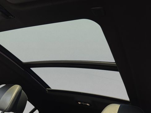 Used 2020 BMW X6 sDrive40i w/ M Sport Package image 27