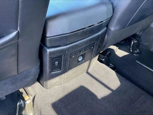Used 2018 RAM 2500 Laramie AWD/4WD image 15
