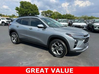 Certified 2025 Chevrolet Trax LT w/ Driver Confidence Package