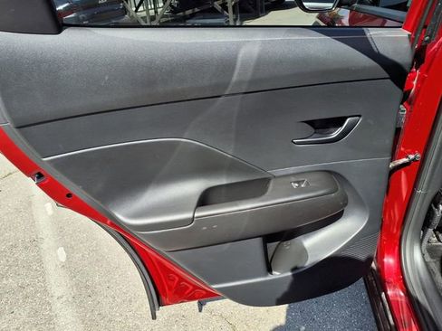 Certified 2025 Hyundai Kona SEL FWD image 9