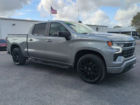 Used 2024 Chevrolet Silverado 1500 RST image 2