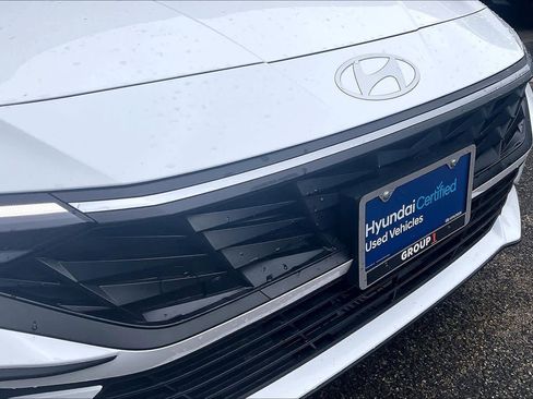 Certified 2025 Hyundai Elantra Sport FWD image 30