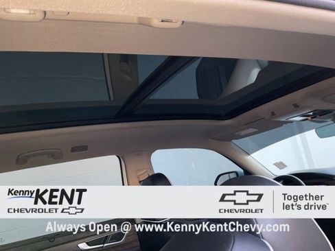 Used 2024 Volkswagen Atlas SEL Premium R-Line image 14