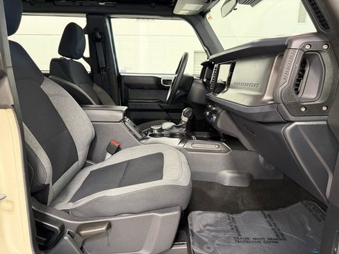 Used 2025 Ford Bronco 4-Door image 26
