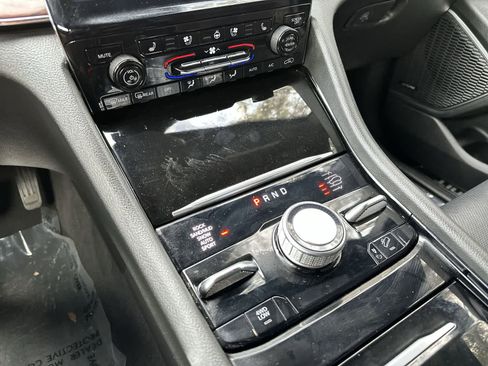 Used 2023 Jeep Grand Cherokee Summit w/ Luxury Tech Group V image 16