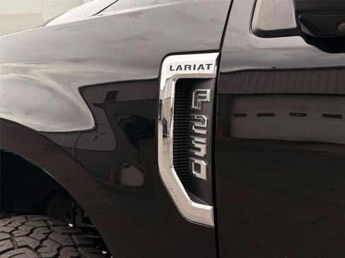 Used 2022 Ford F250 Lariat w/ Lariat Ultimate Package AWD/4WD image 11