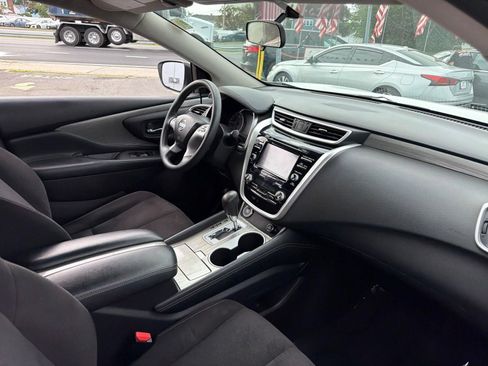 Used 2017 Nissan Murano S AWD/4WD image 13