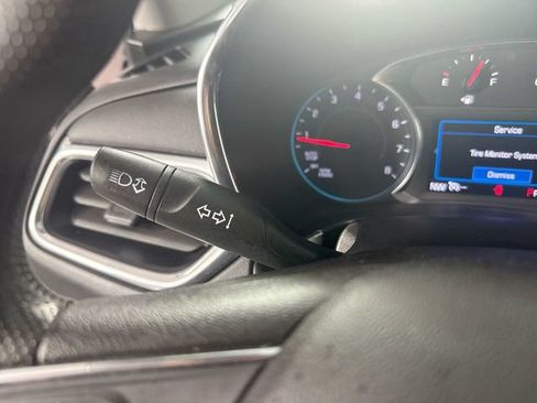 Used 2019 Chevrolet Equinox LT AWD/4WD image 15