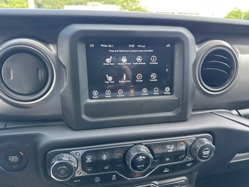 Used 2023 Jeep Wrangler Unlimited Sport AWD/4WD image 5