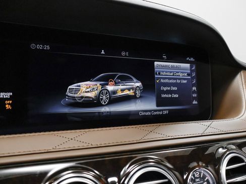 Used 2019 Mercedes-Benz Maybach S 560 4MATIC image 43