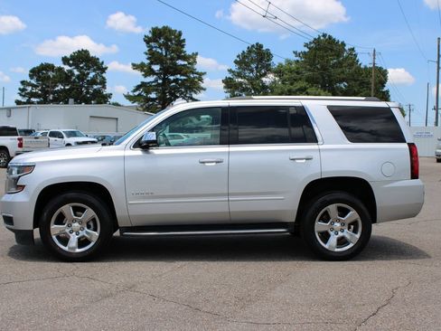 Used 2018 Chevrolet Tahoe Premier RWD image 3