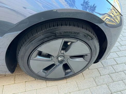 Used 2023 Tesla Model 3 Standard Range image 37