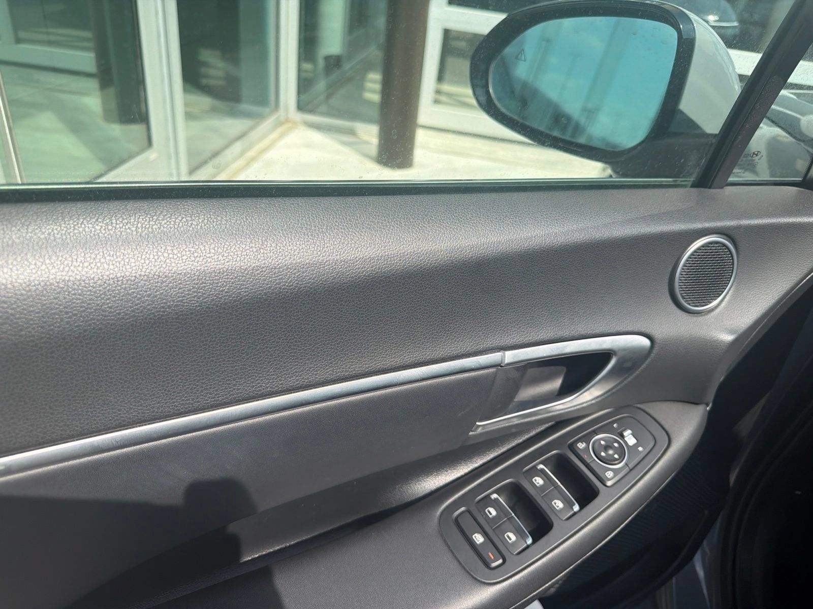 Certified 2025 Hyundai Sonata SEL FWD image 11