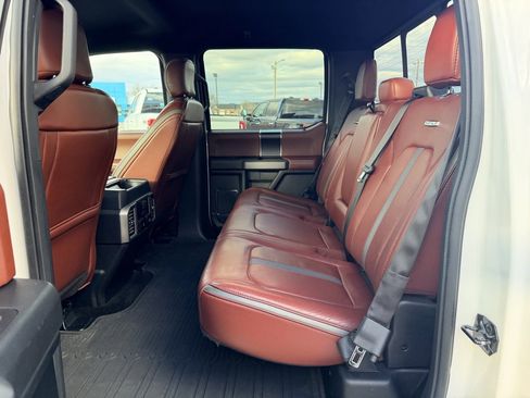 Used 2018 Ford F150 Platinum w/ Equipment Group 701A Luxury image 16