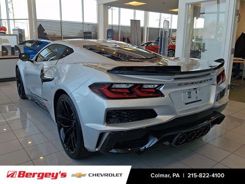 New 2026 Chevrolet Corvette Z06 w/ Stealth Interior Trim Package RWD image 4