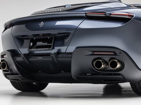 Used 2025 Ferrari Roma Spider RWD image 14