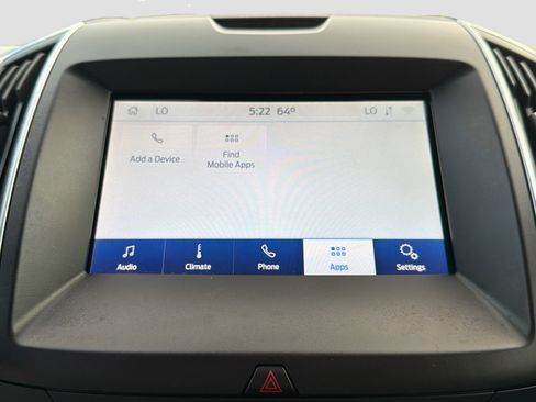 Used 2020 Ford Edge Titanium image 29