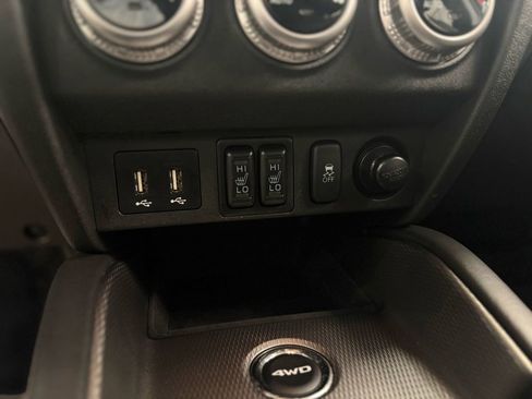 Used 2025 Mitsubishi Outlander Sport ES AWD/4WD image 30