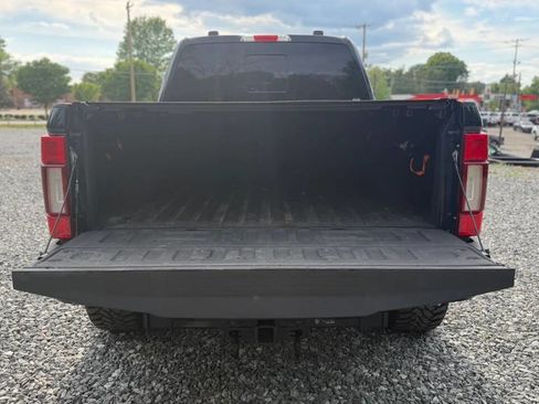 Used 2021 Ford F250 Lariat image 7
