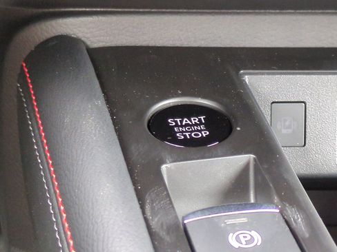 New 2026 Nissan Kicks SR w/ Cold Weather Package FWD image 25