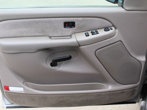 Used 2002 Chevrolet Silverado 1500 LS RWD image 25