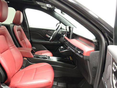 Used 2024 Lincoln Corsair Grand Touring w/ Equipment Group 301A image 17