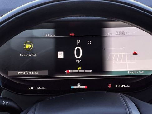 Used 2023 Land Rover Range Rover SE image 14