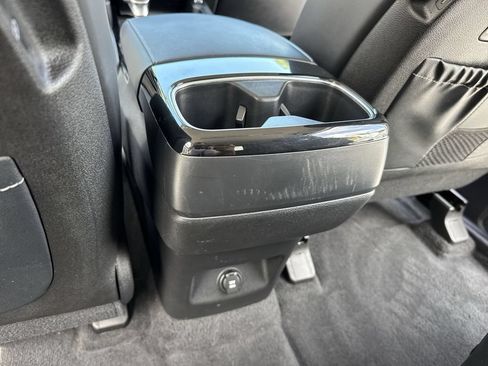 Used 2024 Kia Telluride S FWD image 37