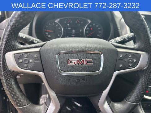 Used 2024 GMC Terrain SLE FWD image 18