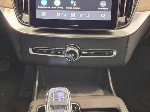 New 2026 Volvo XC90 B6 Plus w/ Protection Package AWD/4WD image 24