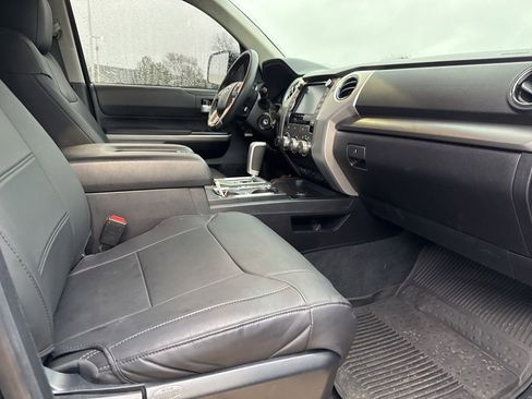 Used 2021 Toyota Tundra SR5 w/ Trail Edition image 19