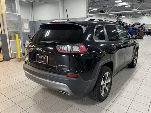 Used 2019 Jeep Cherokee Limited AWD/4WD image 5