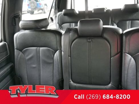 Used 2024 Jeep Wagoneer L Series II w/ Flexible Seating Group AWD/4WD image 38