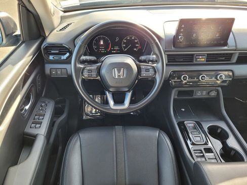 Certified 2024 Honda Pilot Touring image 15