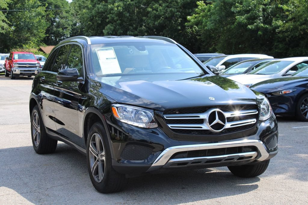 Used 2019 Mercedes-Benz GLC 300 4MATIC image 1