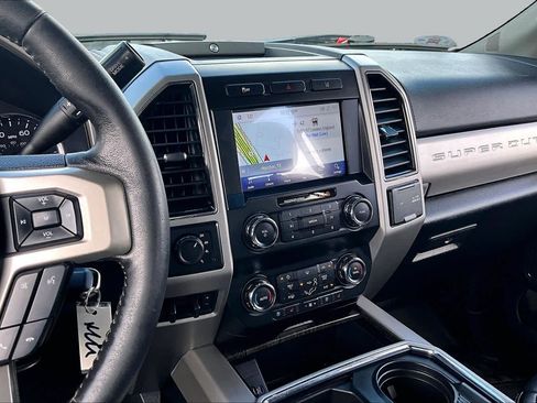 Used 2020 Ford F250 Lariat w/ Lariat Value Package AWD/4WD image 7