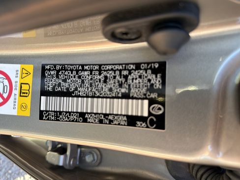 Used 2019 Lexus ES 300h w/ Premium Package FWD image 46