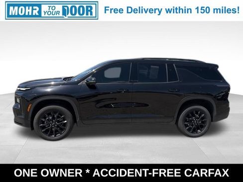 Used 2025 Chevrolet Traverse LT w/ Midnight/Sport Edition FWD image 2
