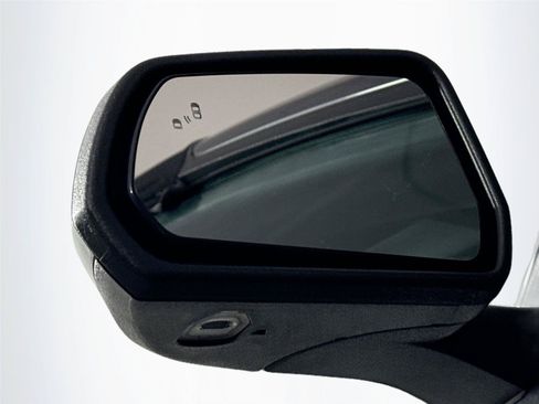 Used 2025 Ford Mustang Premium RWD image 5