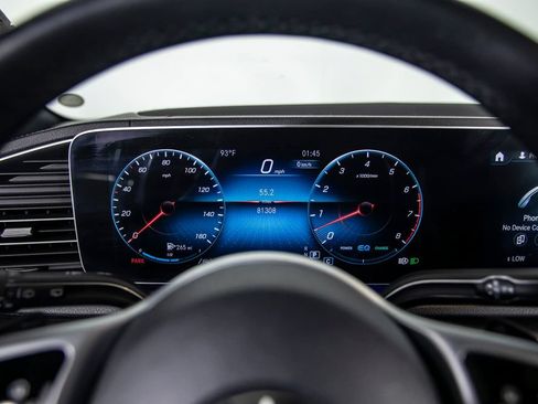 Used 2020 Mercedes-Benz GLS 450 4MATIC image 27
