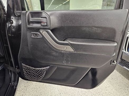 Used 2012 Jeep Wrangler Unlimited Sport image 25