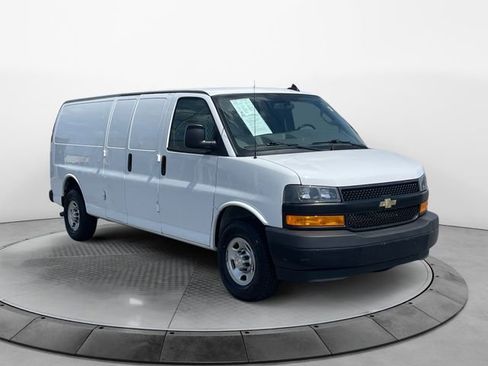 Used 2021 Chevrolet Express 2500 Extended w/ Driver Convenience Package image 7