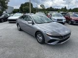 New 2025 Hyundai Elantra SE image 2