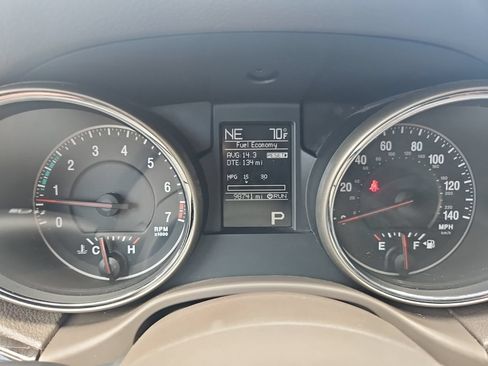 Used 2013 Jeep Grand Cherokee Laredo AWD/4WD image 25