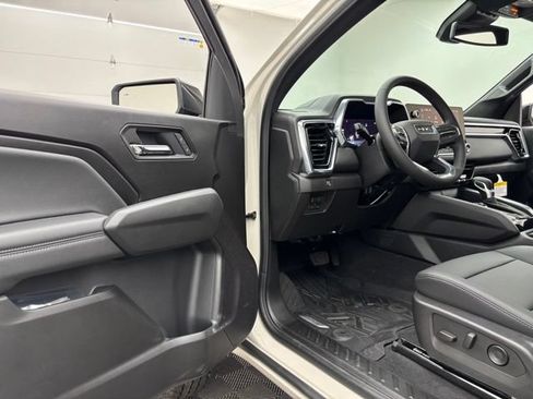 New 2026 GMC Canyon Elevation w/ Convenience Package AWD/4WD image 16