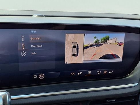 Certified 2025 Buick Envision Preferred AWD/4WD image 8