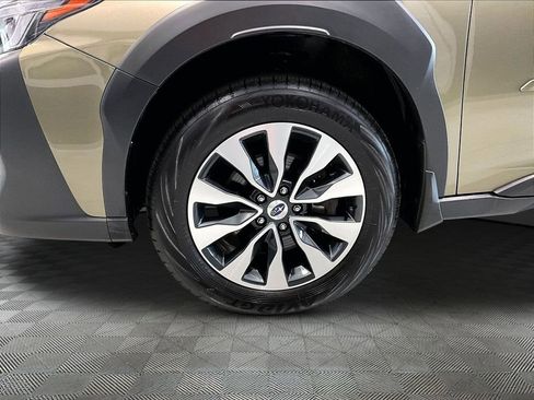Used 2025 Subaru Outback Limited w/ Popular Package #2 AWD/4WD image 28