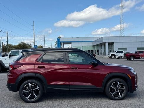 Used 2023 Chevrolet TrailBlazer RS w/ Convenience Package image 4