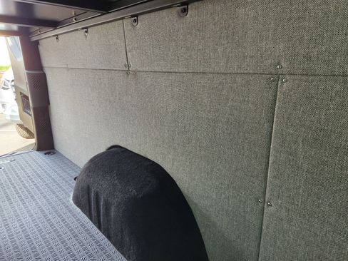 Used 2022 Mercedes-Benz Sprinter 2500 image 27