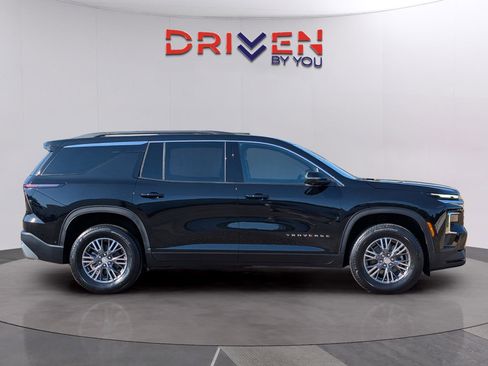 New 2026 Chevrolet Traverse LT w/ Enhanced Driving Package FWD image 6